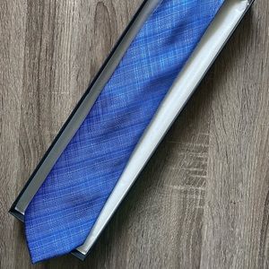 Authentic BCBG “Attitude” Men’s Tie
